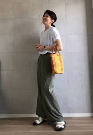 「白Tシャツが体育着に見える……」大人女性のお悩みを解決