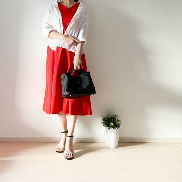 完売必至の【UNIQLO】細見えワンピ1990円が大人っぽくて優秀！