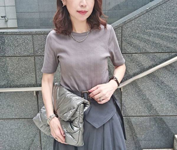 【UNIQLO】リブTシャツが高コスパ！ 大人女性をきれいに見せてくれます