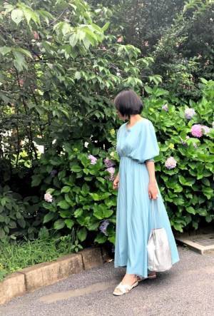夏はシャツワンピースとマキシ丈ワンピースが気分