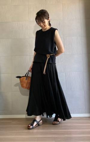 大人女性が選ぶべきスカートは？ 細見え＆スタイルアップ着回し術を解説