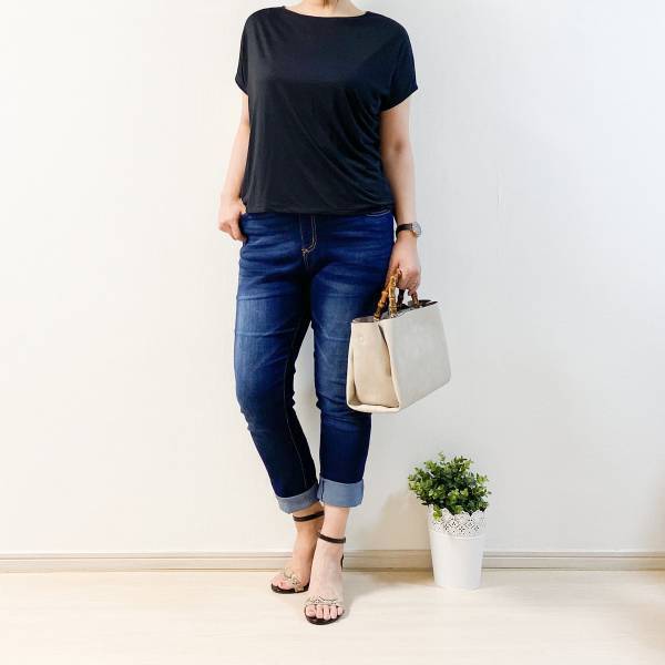 UNIQLO 今年の細見えドレープクルーネックTは特別！ 色別に特徴を解説