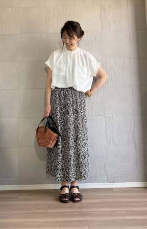 今季UNIQLOイチ推し素材、クレープジャージー花柄プリントスカートが買い！