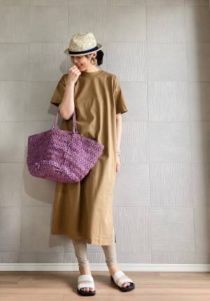 【UNIQLO】シンプルロングワンピの着回しコーデ｜飽きずに着こなすためのテクニック