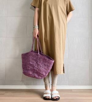 【UNIQLO】シンプルロングワンピの着回しコーデ｜飽きずに着こなすためのテクニック