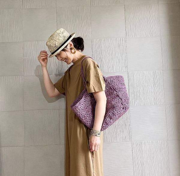 【UNIQLO】シンプルロングワンピの着回しコーデ｜飽きずに着こなすためのテクニック