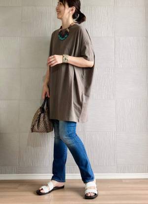プチプラ大人色で“お腹を隠している感”もゼロ！ チュニックコーデのテクニック