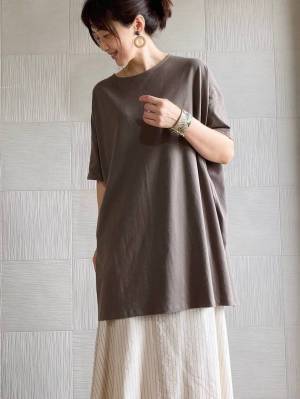 プチプラ大人色で“お腹を隠している感”もゼロ！ チュニックコーデのテクニック