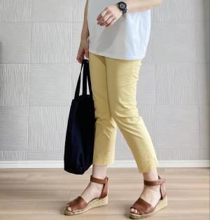 ユニクロのコットンノースリーブTシャツが着回し力抜群！