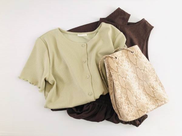 【GU】夏カーディガン1490円が大人気！ くすみグリーン×フリル使いがツボ！