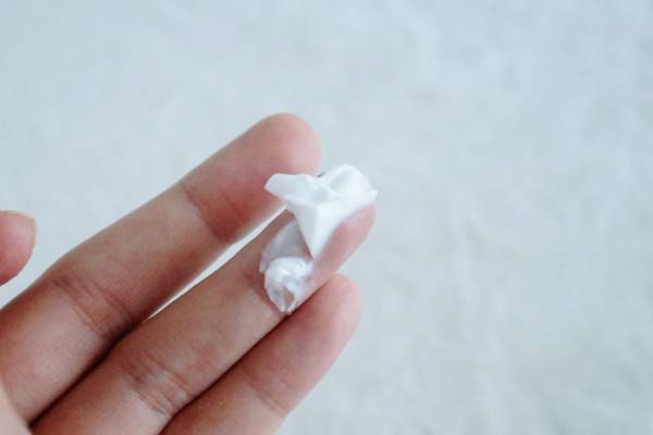 皮膚科で習ったハンドクリーム５度塗りのすすめ。今年の夏はいつもと違う