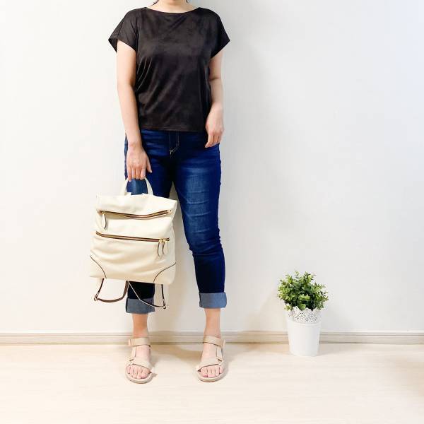 【UNIQLO】買って損なし。アラフォー着回しコーデに990円Tが便利！