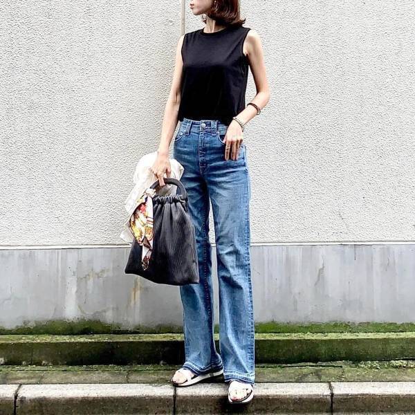 【ユニクロ】シンプルTでアラフォー休日コーデをスタイルアップ！