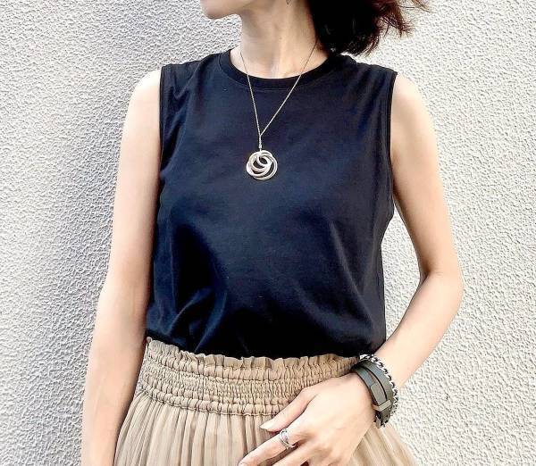 【ユニクロ】シンプルTでアラフォー休日コーデをスタイルアップ！