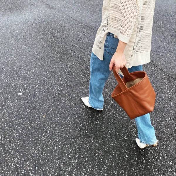 デニムは横顔とお尻が命！ 大人女性のためのおすすめアイテム６選