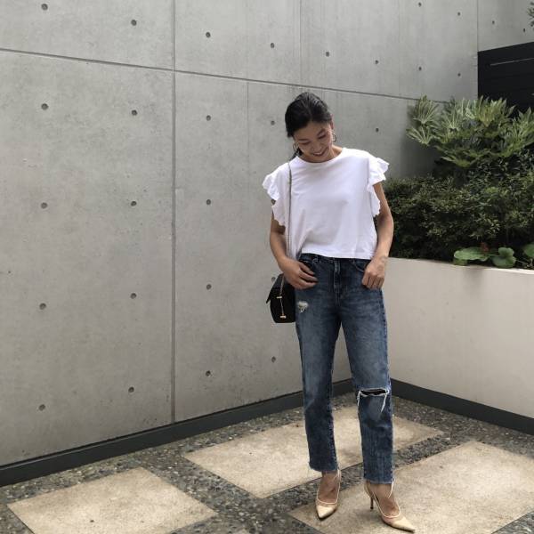 40代におすすめ極上品！ ZARAで見つけたフリル付きTシャツが超優秀！