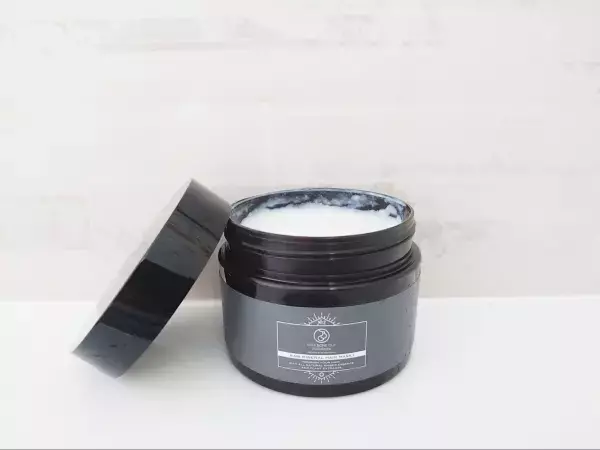 さらツヤ髪になるために！ 美容家おすすめのヘアケア習慣＆アイテム６つ