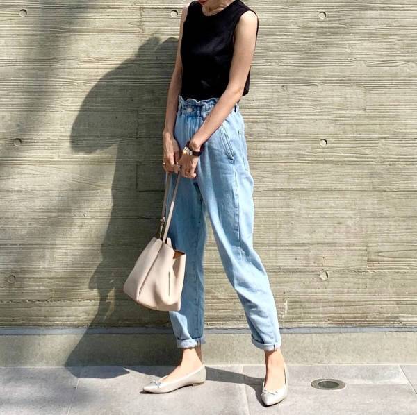 ZARAのペーパーバッグデニムパンツがかわいい！ 残暑を乗り切るアラフォーコーデ