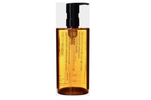 マスクの肌荒れ対策。正しいスキンケアで快適なマスク生活を！