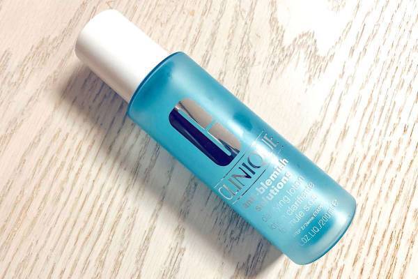 マスクの肌荒れ対策。正しいスキンケアで快適なマスク生活を！