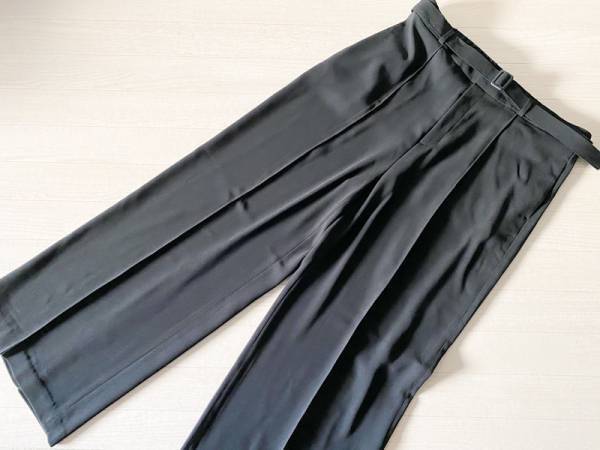 【UNIQLO】下半身がっちり女性の救世主！ 優秀パンツで脚長脚細に！