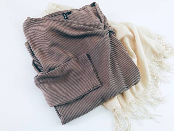 【しまむらコラボ】890円リブトップス。プチプラで叶えるアラフォー女子の秋コーデ