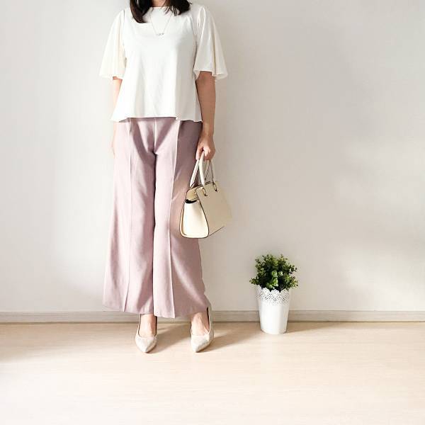 【GU】脚長に見える、ぽっちゃりさんに嬉しいベルト付きパンツ