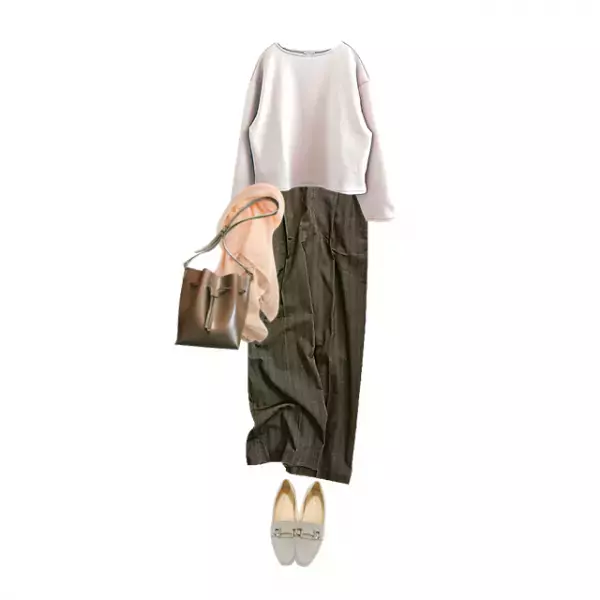 【GU】スウェットライクなプルオーバーがきれいめアラフォーコーデと好相性！