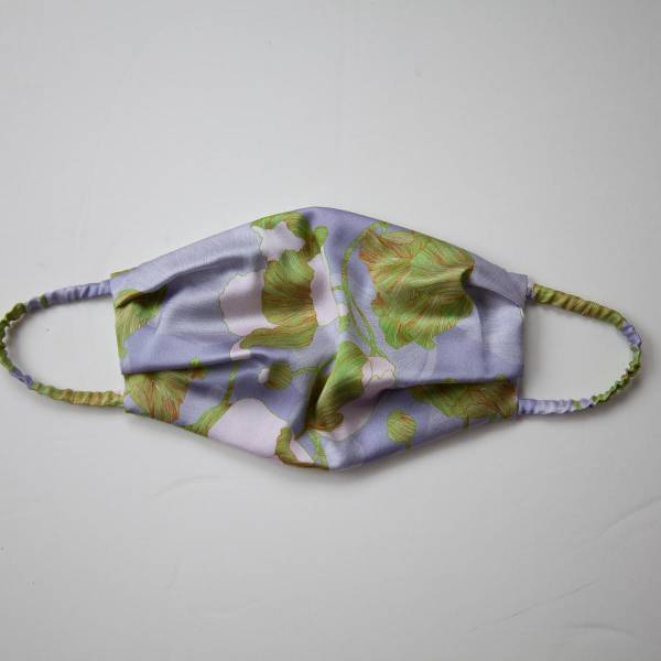 秋冬シーズンに身に着けたい！ シルク素材のとびきりオシャレなマスク３選