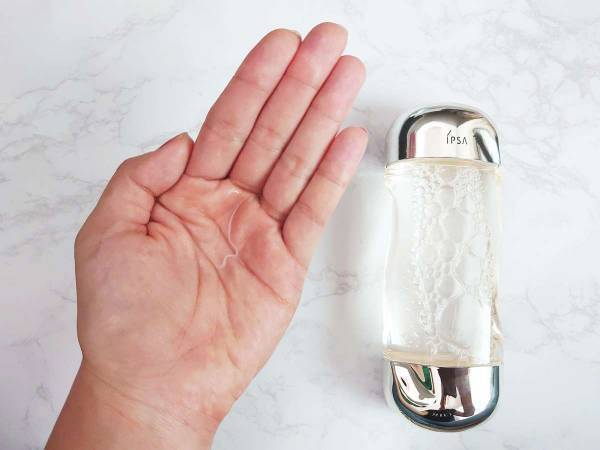 人気のスキンケアアイテムは本当に効果的？ 美容家が検証してみた結果……～化粧水編～