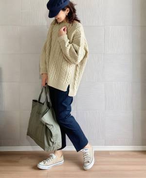 アラン編みニット１枚でサマになる！ 秋冬コーデの地味見えと飽きを回避！