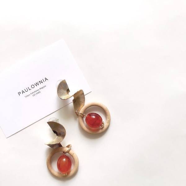 【ユニクロ】旬顔コーデを叶える抜群のシルエット！ 1990円なのに高見えするニット