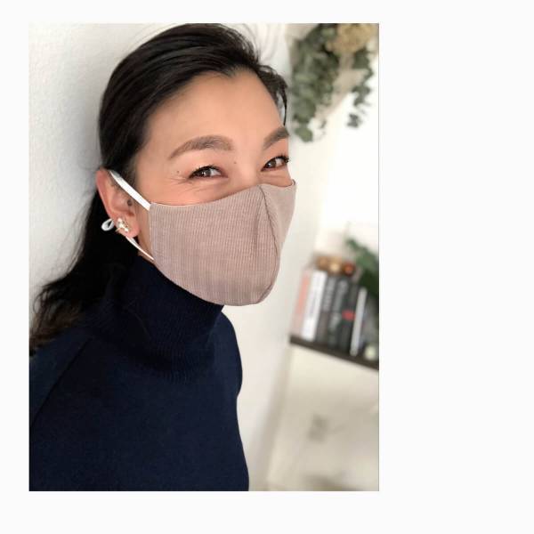 【GU】ファッションマスクはトップスに合わせた色味を選んでおしゃれ見え