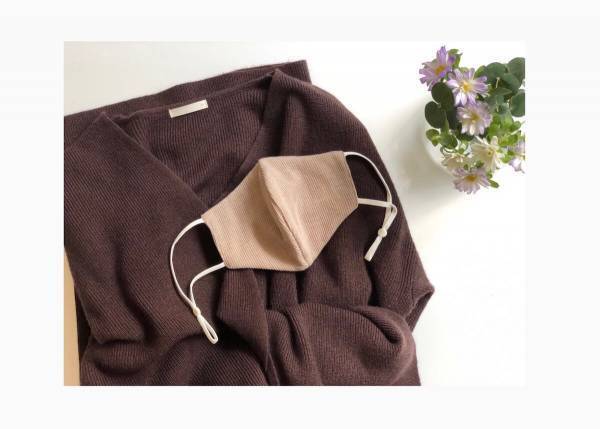 【GU】ファッションマスクはトップスに合わせた色味を選んでおしゃれ見え