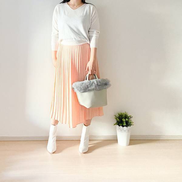 【ユニクロ】クリスマスは春の新作で先取りオシャレコーデ