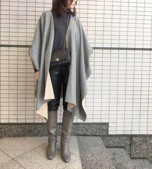 今、アウターを買い足すなら絶対ポンチョがおすすめ！１点投入で旬顔に!!