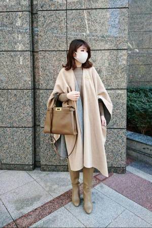 今、アウターを買い足すなら絶対ポンチョがおすすめ！１点投入で旬顔に!!