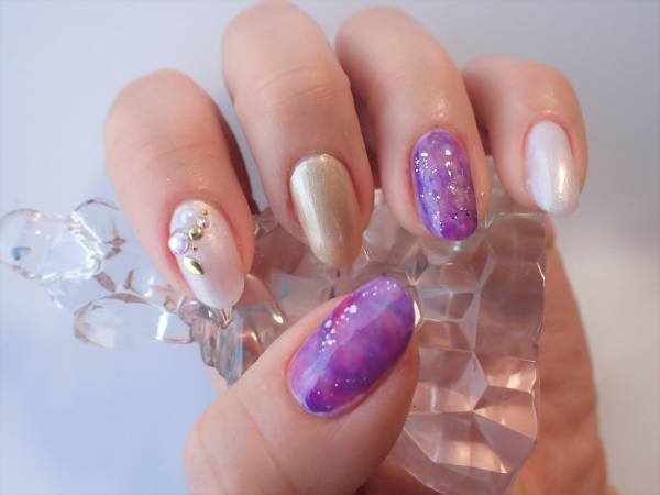 マーブルネイルの簡単なやり方【マニキュアでセルフネイル】