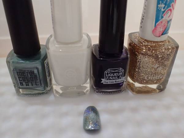 ギャラクシーネイルの簡単なやり方【マニキュアでセルフネイル】