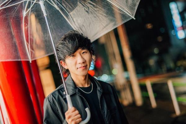 髪を切らなくてもきれいに。カリスマ美容師が見せる希望の言葉