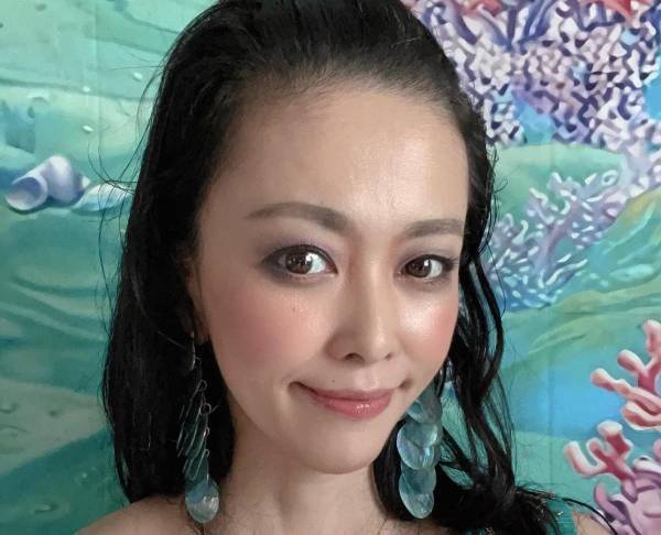 アラフォーこそ取り入れたいつけまつげ。でも「盛りすぎ」はNG！【大人がやめたいコスメ使い#２】