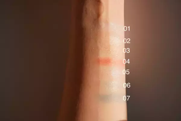 ​​【スウォッチ付き】Amplitude｜７色３質感の限定アイカラーパレットを試してみた