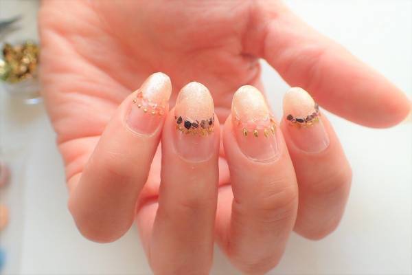 秋冬仕様。シェルネイルの簡単なやり方【マニキュアでセルフネイル】