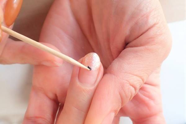 秋冬仕様。シェルネイルの簡単なやり方【マニキュアでセルフネイル】