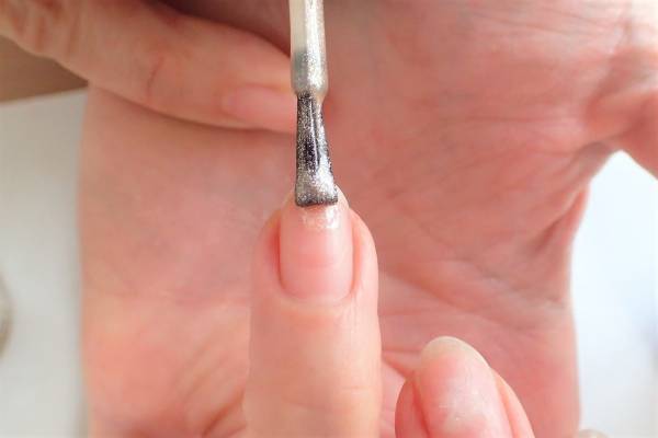 秋冬仕様。シェルネイルの簡単なやり方【マニキュアでセルフネイル】