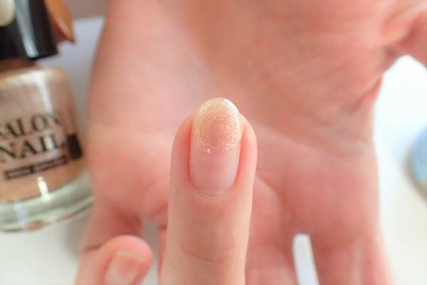 秋冬仕様。シェルネイルの簡単なやり方【マニキュアでセルフネイル】