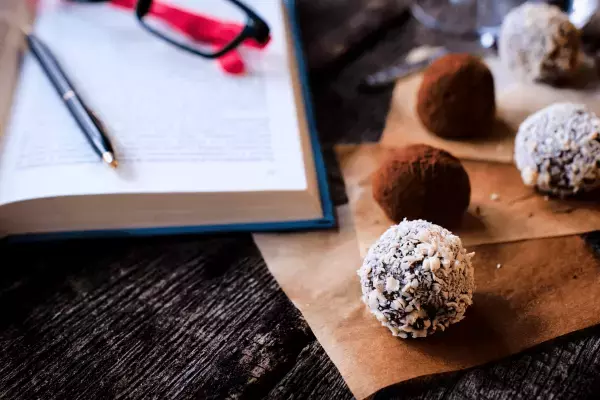 ご褒美チョコと一緒に味わう恋の物語【TheBookNook #17】