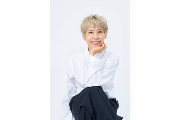 【シミ隠しの神！ 化け子発】老け顔悩みを解決！『48歳からのメイクの強化書』発売