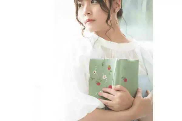 100冊読むより１冊を100回読みたいから、手作りブックカバーで本を守るんです【TheBookNook＜番外編＞】