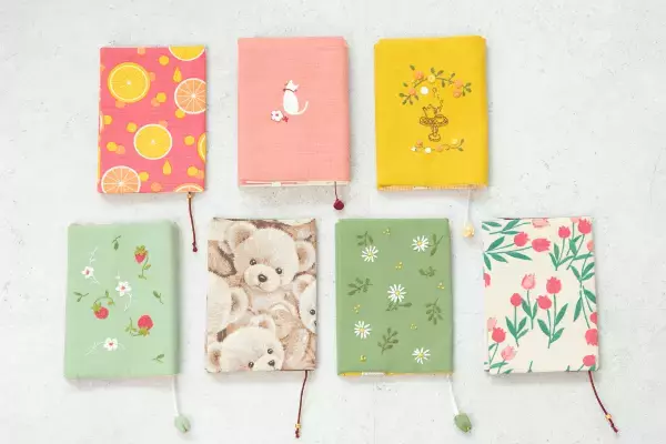 100冊読むより１冊を100回読みたいから、手作りブックカバーで本を守るんです【TheBookNook＜番外編＞】